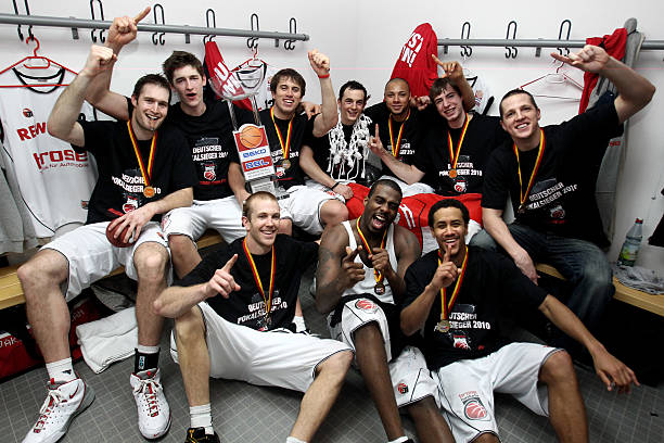 詹姆斯明年 詹姆斯明年