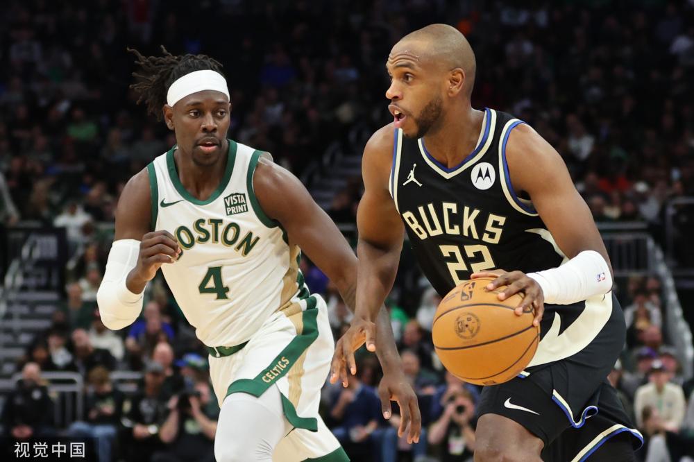 他在活动中 他在活动中