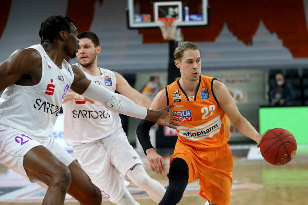 球界的一股 球界的一股